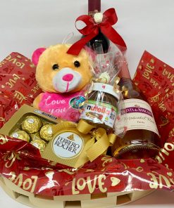 cesta de aniversario com espumante e pelucia